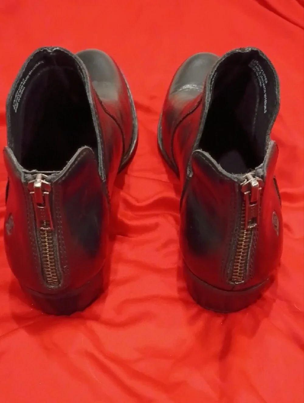 Born classic black